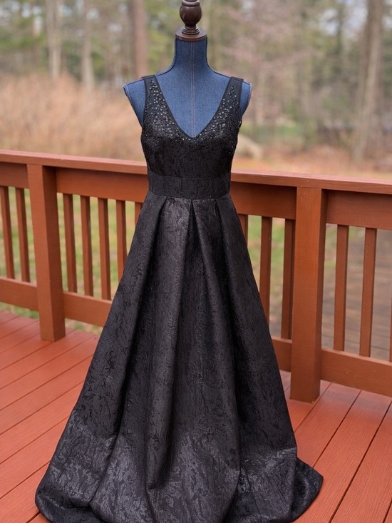 Adrianna Papell Dresses & Skirts - Adrianna Papell Black Jacquard Sequin Gown elegant formal dress 4